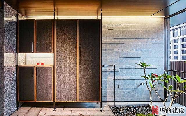 這樣的裝修設(shè)計加上160寸投影,沒有人會不喜歡